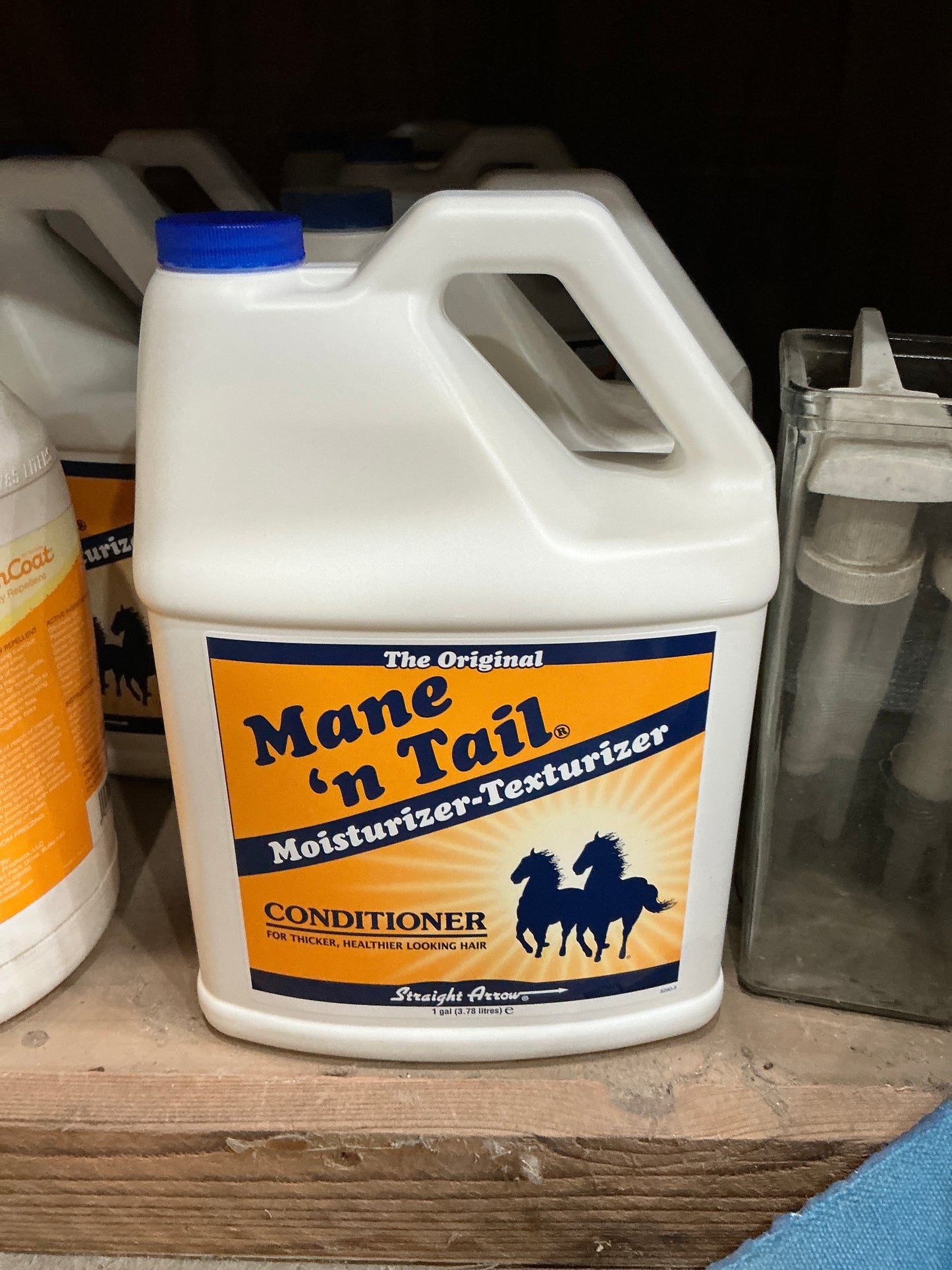 Main and Tail Gallon
