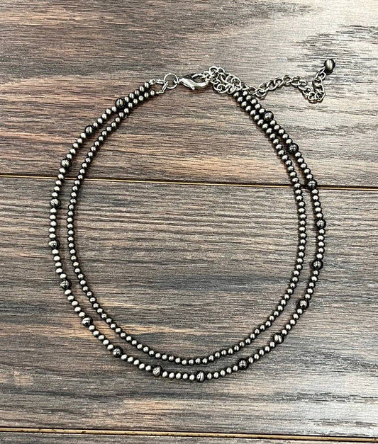 739187, Handmade 16" Polish Navajo Bead Necklace