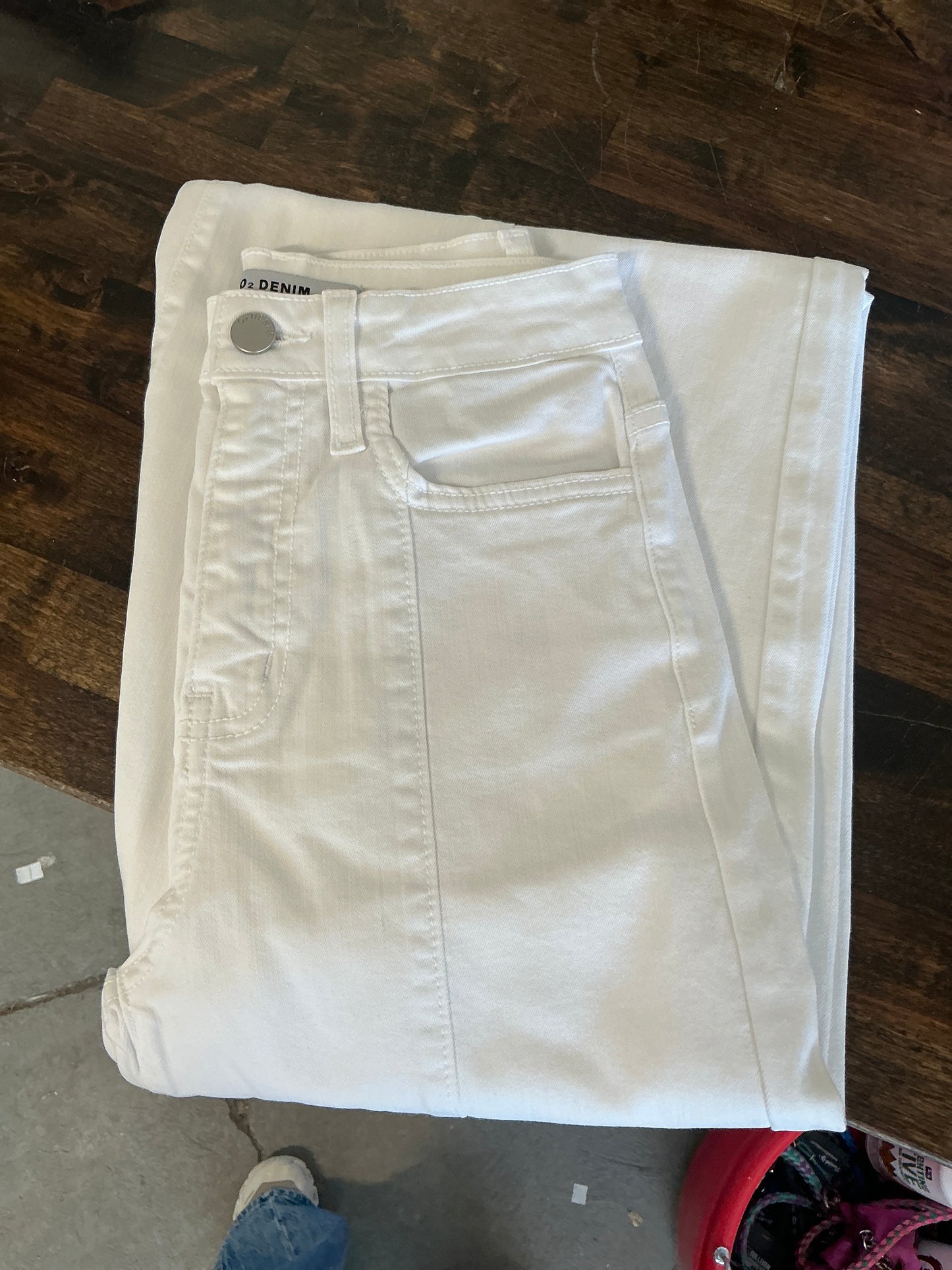 O2 White Jeans Front Seam