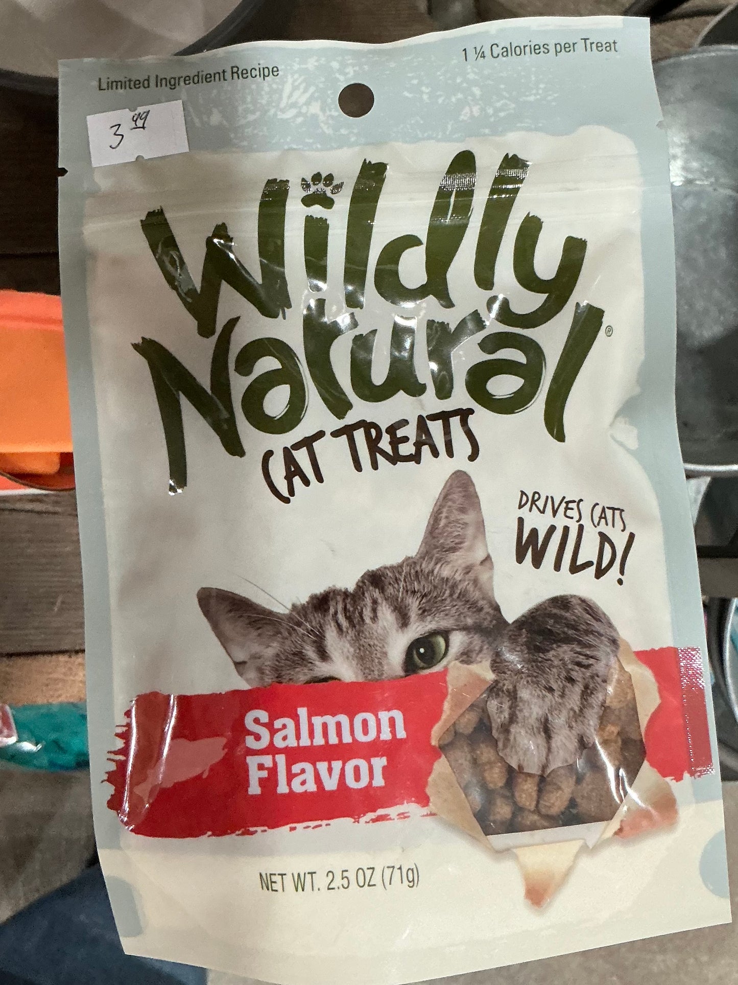 Wildly Narural Cat Treats Salmon Flavor