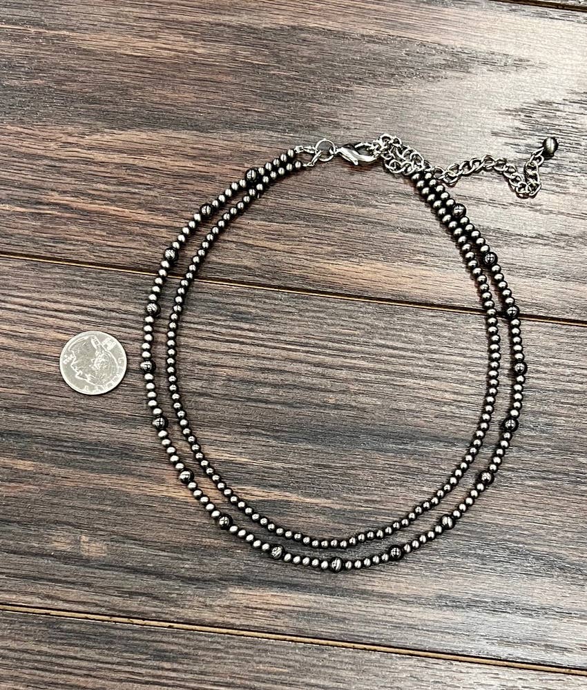 739187, Handmade 16" Polish Navajo Bead Necklace