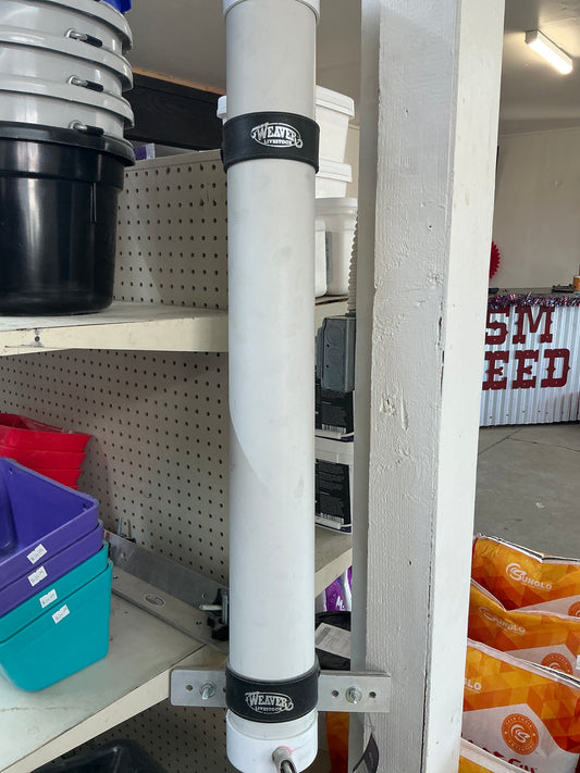 Weaver Pig Waterer