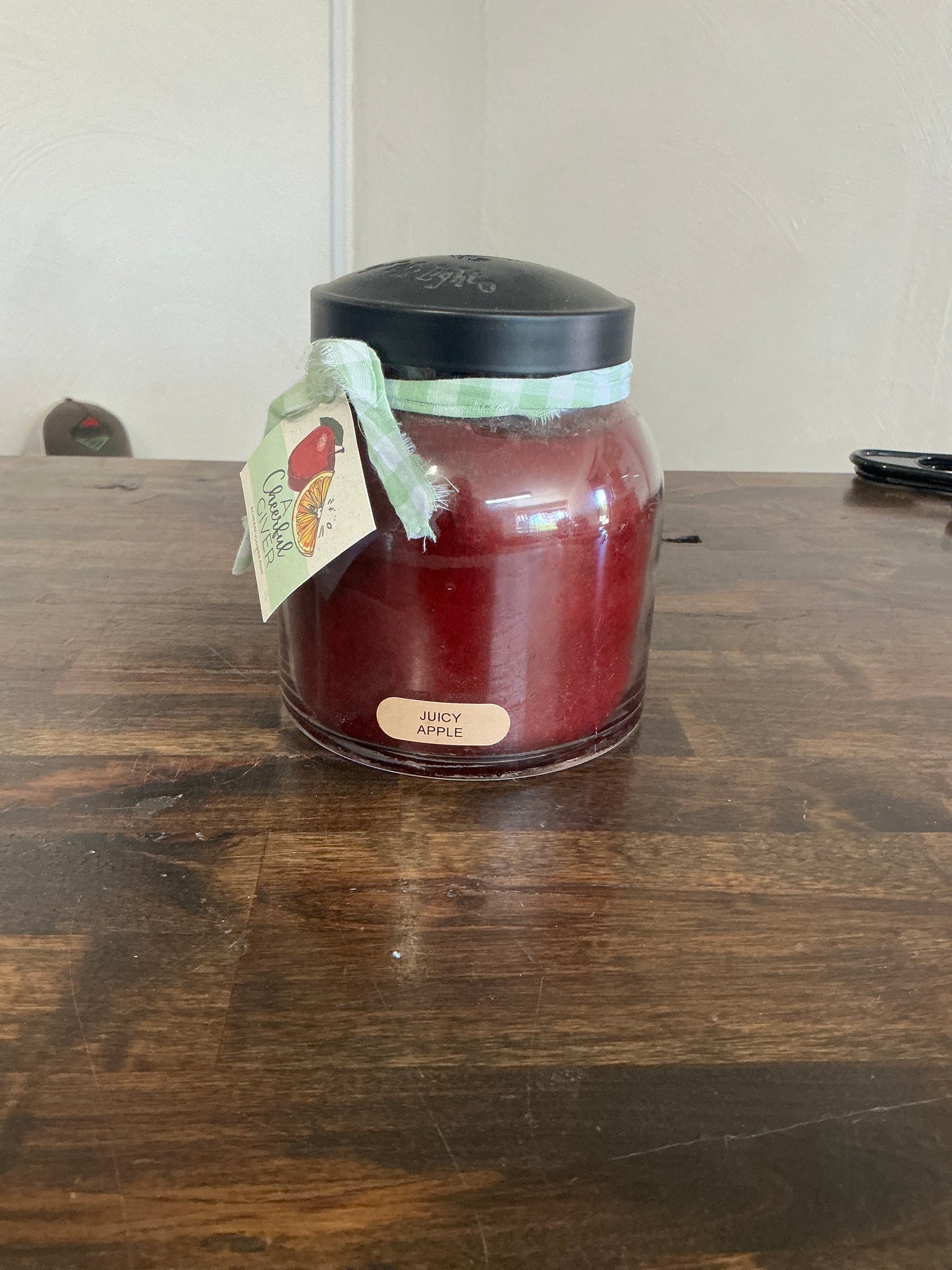 Candle — Juicy Apple