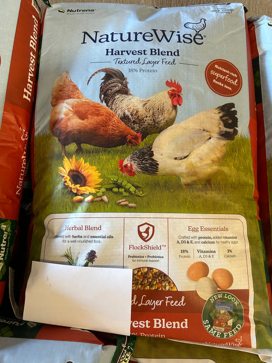 Nutrena Harvest Blend layer feed